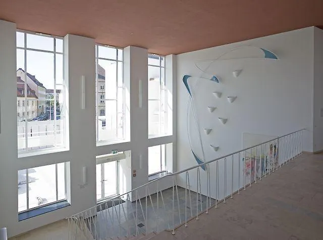 Hotel Burkardushaus, Tagungszentrum Am Dom 3*