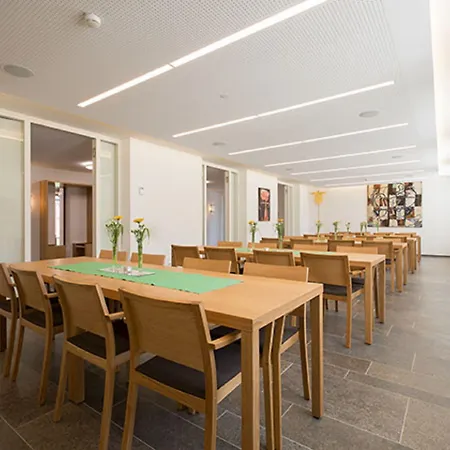 Szálloda Burkardushaus, Tagungszentrum Am Dom Würzburg