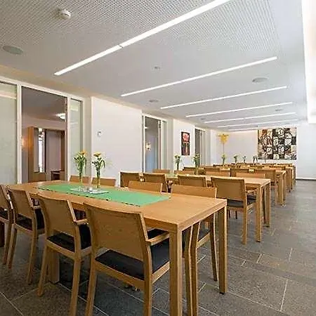 Burkardushaus, Tagungszentrum Am Dom וירצבורג
