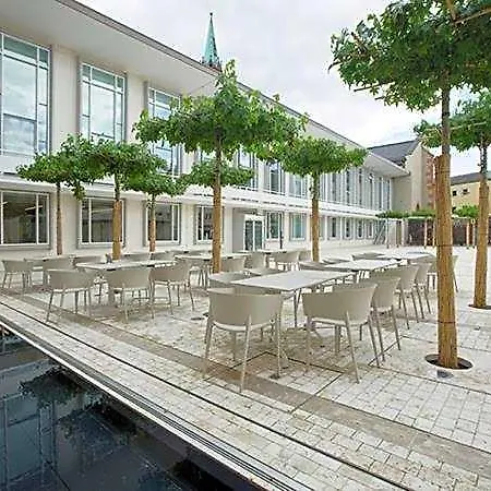 Burkardushaus, Tagungszentrum Am Dom 3*